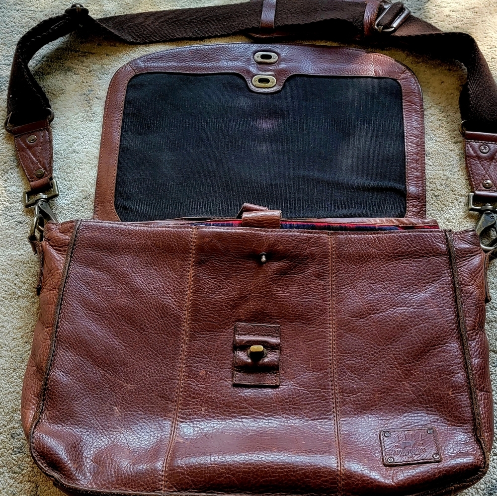 Will Leather Goods Messenger Bag